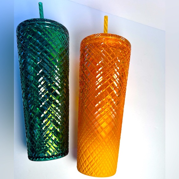 2 Starbucks Tumblers - Picture 2 of 5